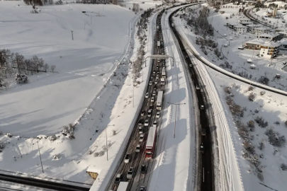 Bolu Otoyolunda Araç Kuyrukları Dronla Görüntülendi