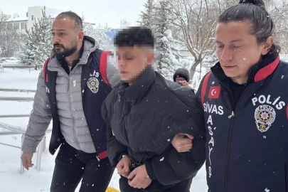 Yılbaşı gecesi bıçaklanan Baran, kurtarılamadı