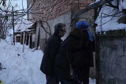 80 yaşındaki kadın evinin bahçesinde ölü bulundu!