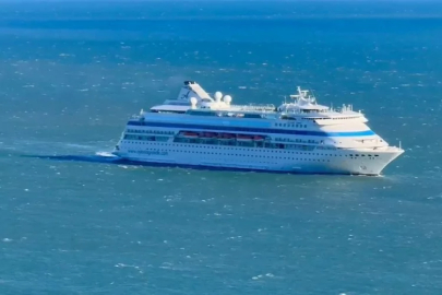 Rus turistlere Türkiye'de fırtına engeli