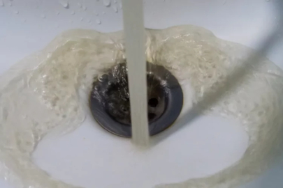 Musluklardan su yerine mikrop aktı! En az 10 kişi hayatını kaybetti