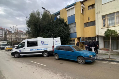 Antalya'da kan donduran cinayet! Eşinin ve kızının boğazını kesti