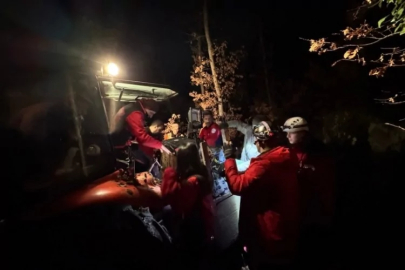 Bursa'da mahsur kalan av köpekleri için nefes kesen operasyon