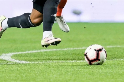 Instagramda dikkat çeken futbolcu ilanı! Havuzlu ev, maaş...