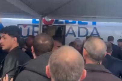 Bursa Büyükşehir Belediye Başkanı Mustafa Bozbey'e saldırı!