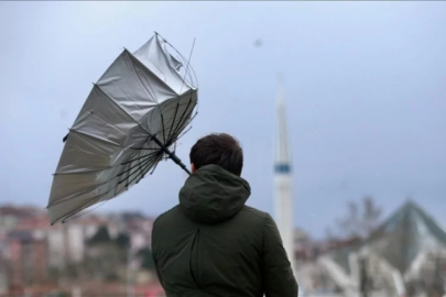 Bursa'da kuvvetli rüzgar etkili oluyor