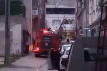 Bursa'da korku dolu sabah! Çatı, elektrik kablolarına...