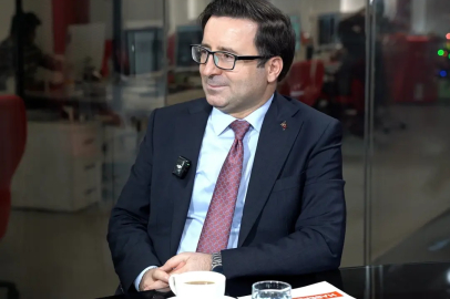 Profesör Doktor Mehmet Özkan: Maduro tek bir şartla özgürlüğüne kavuşabiir