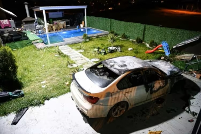 İki çocuğunu katletti, ardından canına kıydı! Yakınları aracını ateşe verdi...