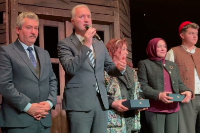 İnegöl’de Genç Meddahlar Sahne Aldı