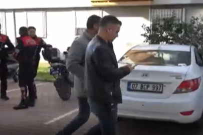 Ağabeyini öldürdü, diğer ağabeyinin eşini yaraladı!