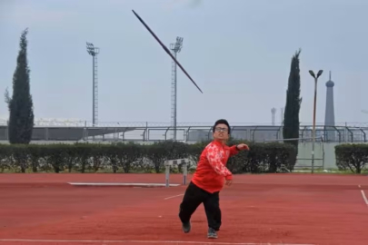 Bursalı 130 santim Ahmet Avrupa 2'ncisi