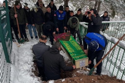 Ordu'da ailesine ulaşılamayan 11 yaşındaki Damla'yı protokol defnetti