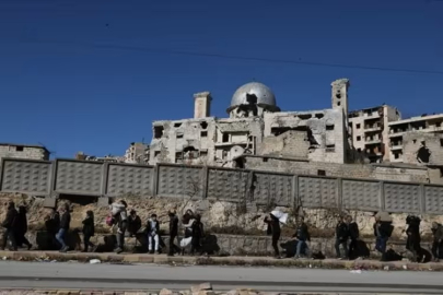 Suriye Ordusu: Deyr Hafir'den tahliye için insani koridor sürecek