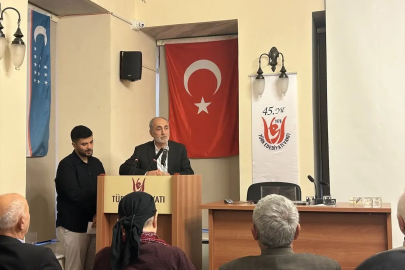 Türk Edebiyatı Vakfının "Yazı Editörlük ve Medya Kursu" yeni mezunlarını verdi