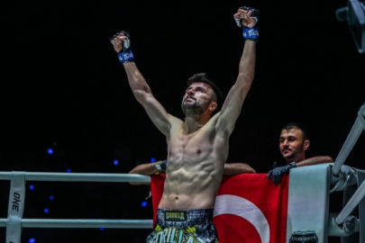 Bursa'dan dünya kürsüsüne: Şayık Kardeşler tarih yazdı!