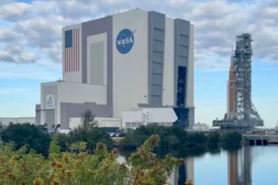 İnsanları Ay'a götürecek NASA'nın Artemis 2 görevi için geri sayım başladı