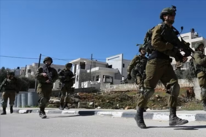 İsrail ordusu Batı Şeria'da 11 Filistinliyi gözaltına aldı