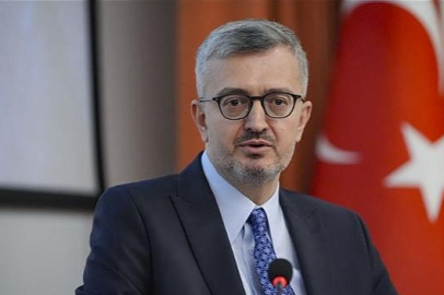 Türk bayrağına hain saldırı! İletişim Başkanı Duran: Şanlı bayrağımız hedef alındı