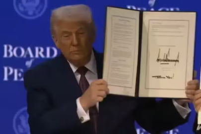 Dünyanın gözünün çevrildiği toplantıda imzalar atıldı!