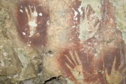 Endonezya'da 67 bin yıllık el izi keşfi