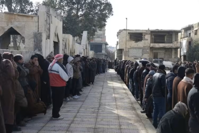 Suriye hükümetinin YPG'den kurtardığı Rakka'daki uzlaşı merkezinde yoğunluk