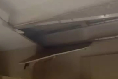 Bursa'da yeni bir binadaki dairenin tavanı çöktü; o anlar kamerada