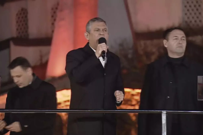 Özgür Özel Bağcılar'da konuştu