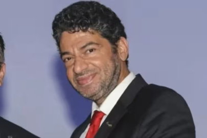 Şarkıcı Hakan Taşıyan kalp krizi geçirdi!