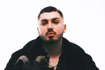 Ünlü rapçi Blok3'ün şarkıları kaldırıldı! Ağzına geleni söyledi