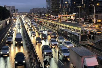 İstanbul'da trafik yoğunluğu yüzde 87'e ulaştı