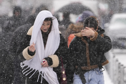 AKOM'dan flaş uyarı! 4 Şubat'a kadar sürecek! Fırtına, sağanak ve karla karışık yağmur