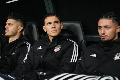 Beşiktaş'ın yeni transferi Kristjan Asllani 6 dakikada kızardı