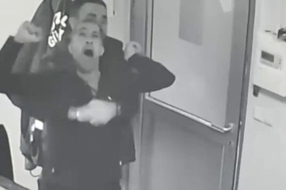 Sakarya'da engelli çalışanı, güvenlik görevlisinin Heimlich manevrası kurtardı