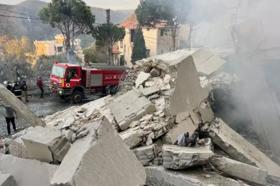 İsrail, Lübnan'ın güneyinde bir araca saldırı düzenledi