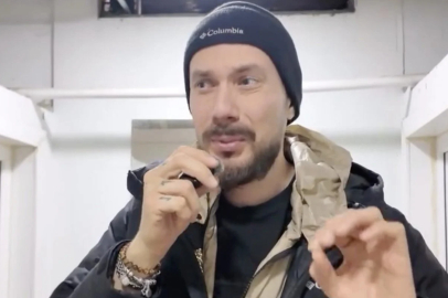 Sosyal medya fenomeni Cem Özkök paylaştı: Caminin tuvaletinden pislikler akıyor