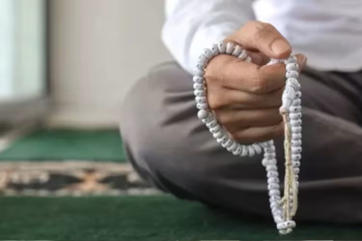 Berat Kandili zikirleri 2026: İşte Berat Kandili'nde çekilecek tesbih ve zikirler