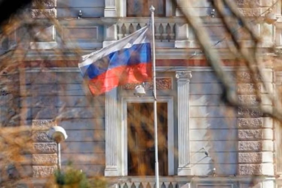 İngiltere bir Rus diplomatı sınır dışı etti