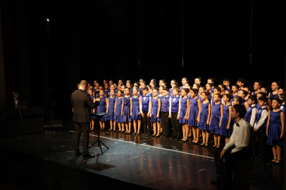 Nilüfer’de üç koro aynı sahnede buluştu