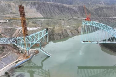 Çin'in Jiangsu Eyaletinde İnşaat Halindeki Köprü Çöktü: 5 Ölü