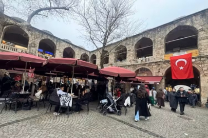 Bursa'da meşhur handa çay içmek tarih oluyor!