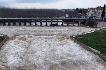 Bursa'da yağış bereket getirdi! Çay taştı taşacak...