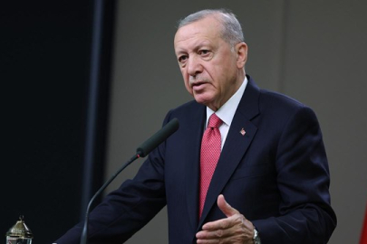 Cumhurbaşkanı Erdoğan deprem bölgesinden seslendi: "Muhalefetin 'bitmez' dediği evler işte burada"