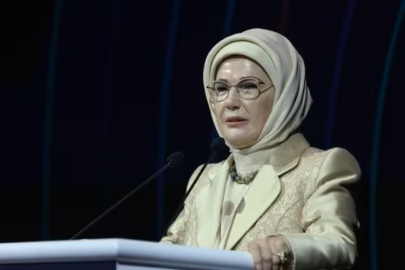 Emine Erdoğan: Milletçe birlik oldukça aşamayacağımız hiçbir engel yoktur