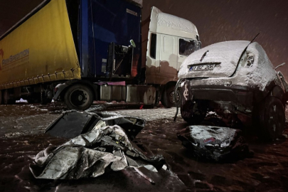 Feci kazada can pazarı! 4 kişiye mezar oldu...