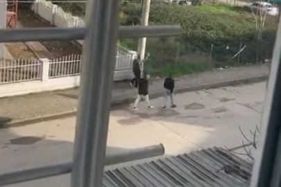 Gençliğin gidişat vahim! Sokak ortasında havaya ateş ettiler...