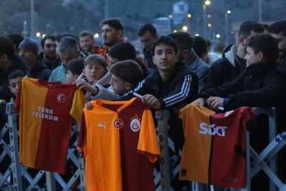 Galatasaray'a, Rize'de coşkulu karşılama
