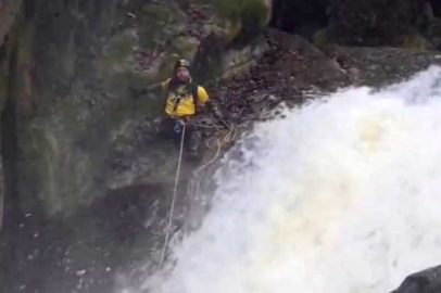 Bursa'da kanyonda tehlikeli anlar: Akıntıya kapılmaktan son anda kurtuldu