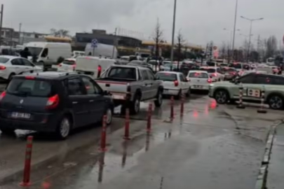 Bursa Terminali'nde hafta sonu yoğunluğu!