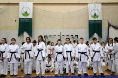 Osmangazi'de 300 karateci kuşak sevinci yaşadı...